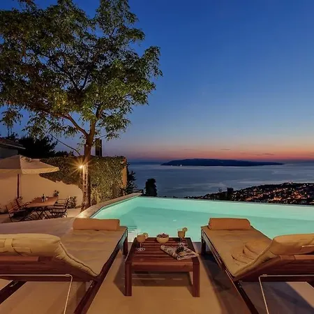 Montes - Exklusiv Μακάρσκα