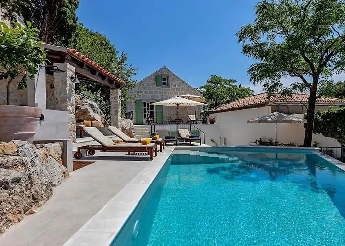 Montes - Exklusiv Βίλα